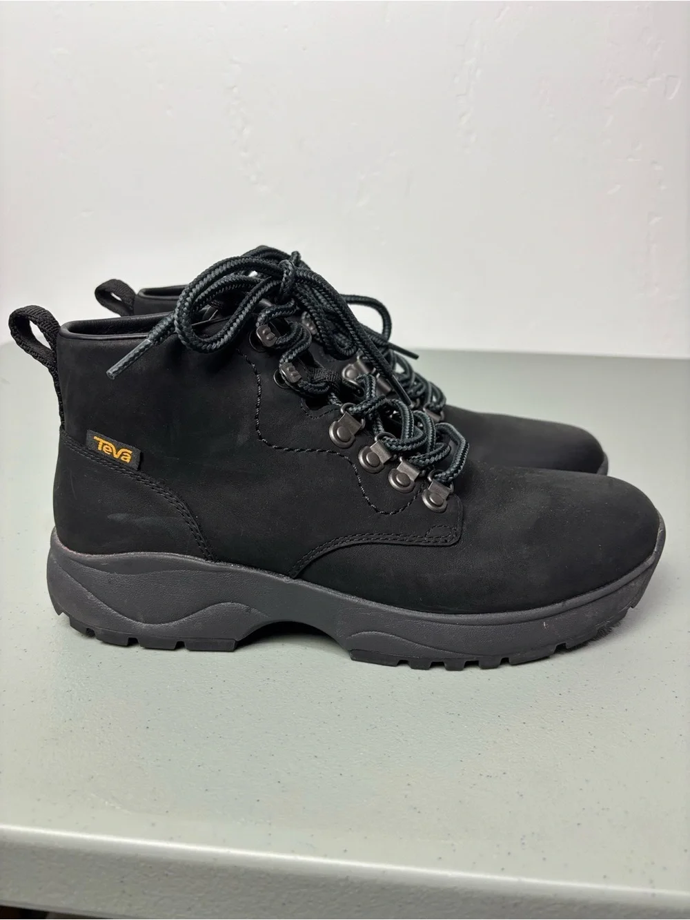 Teva Men's Tusayan Hiking Boot Black Size 8.5 Waterproof Lace Up Outdoor